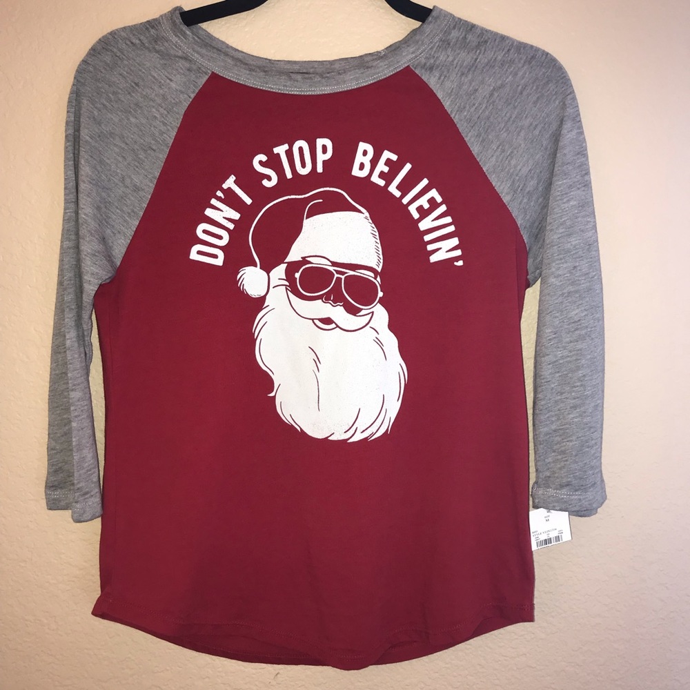 NWT Dont Stop Believing Santa Baseball T